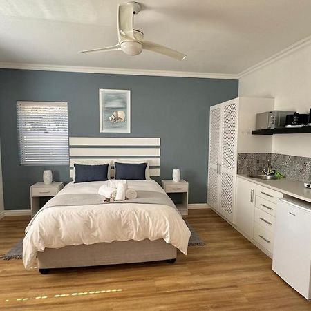 Plett57 - Self Catering - Room No1 เพลตเตนเบิร์กเบย์ ภายนอก รูปภาพ