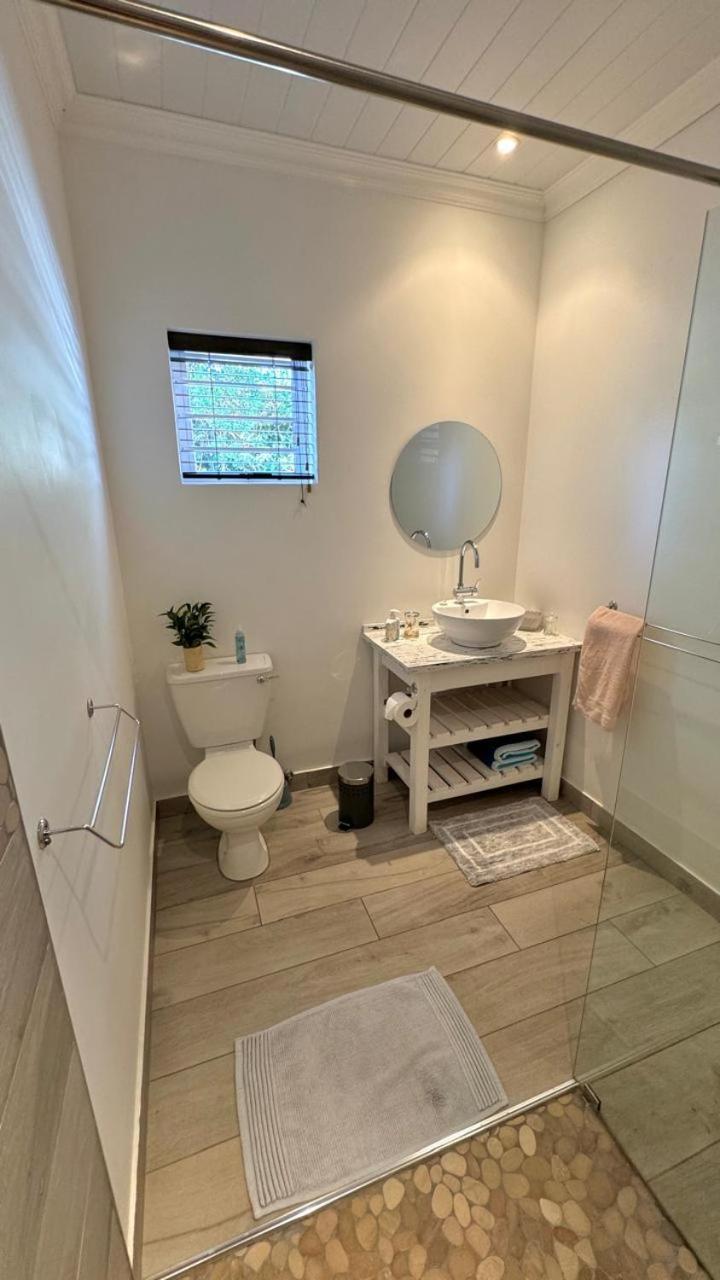 Plett57 - Self Catering - Room No1 เพลตเตนเบิร์กเบย์ ภายนอก รูปภาพ